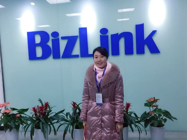 東莞瑞舟全自動打端沾錫機應用于BIZLINK貿聯集團的高精度線束生產